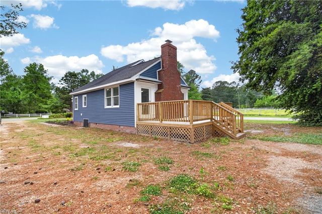 224 Hickory RD E, Chesapeake, VA 23322