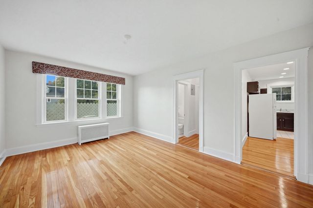 520 High St 13B, Medford, MA 02155
