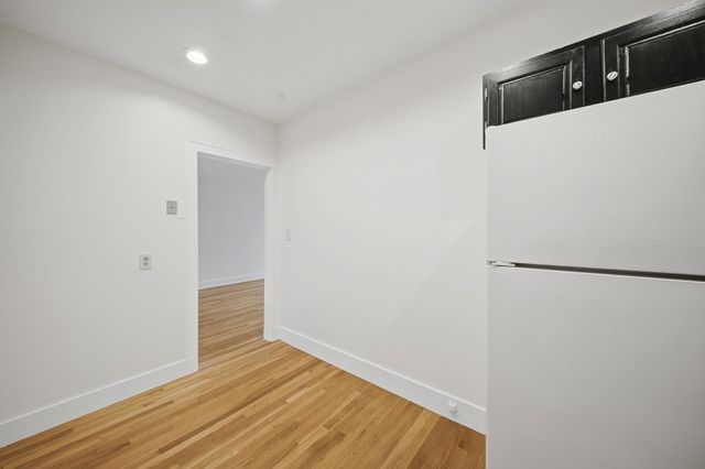 520 High St 13B, Medford, MA 02155