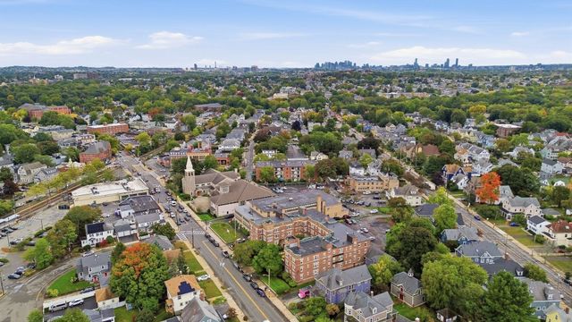 520 High St 13B, Medford, MA 02155