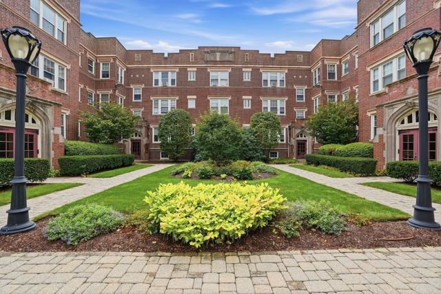 520 High St 13B, Medford, MA 02155