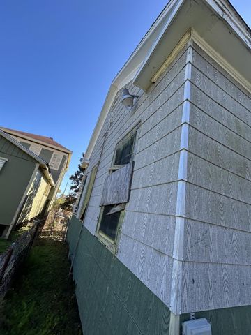 3822 Sealy Street, Galveston, TX 77550