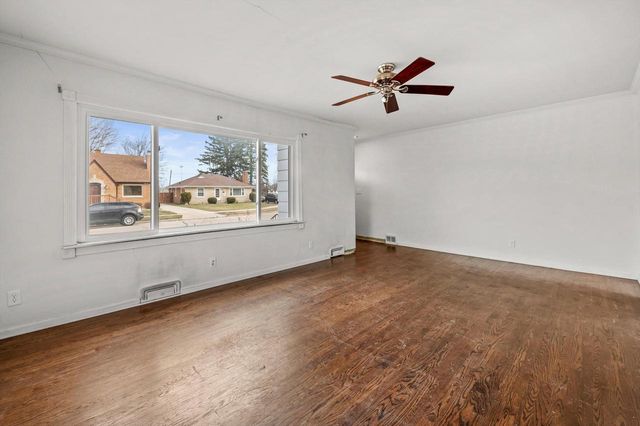 1901 74th PLACE, Kenosha, WI 53143