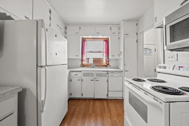 1901 74th PLACE, Kenosha, WI 53143