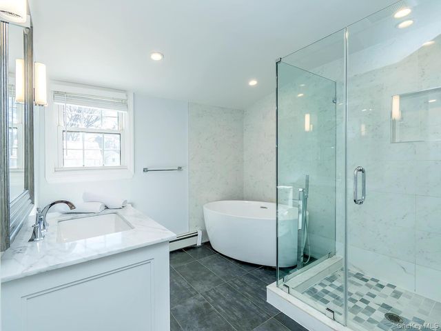 2 Plymouth Road, Port Washington, NY 11050