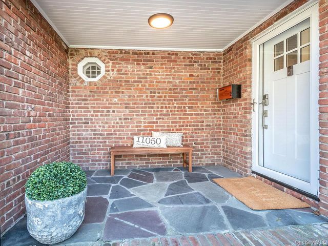 2 Plymouth Road, Port Washington, NY 11050