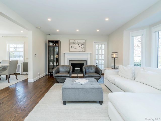 2 Plymouth Road, Port Washington, NY 11050