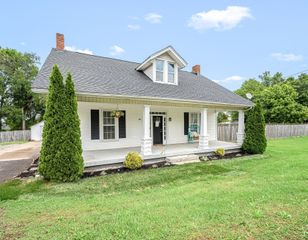 634 Hwy 52, E, Portland, TN 37148