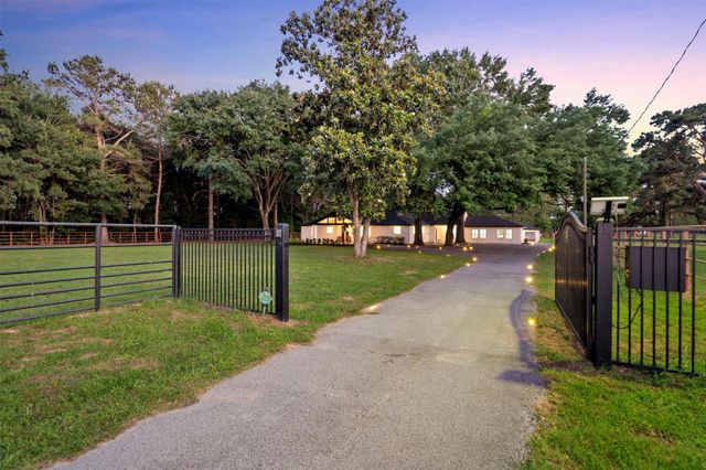 25518 Decker Prairie Rosehill Road, Magnolia, TX 77355
