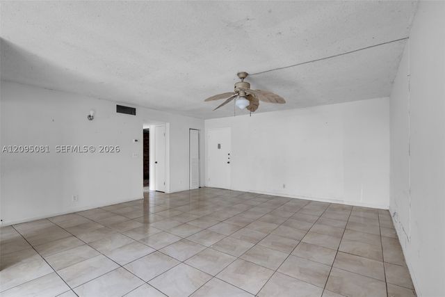 4047 NW 16th St 107, Lauderhill, FL 33313