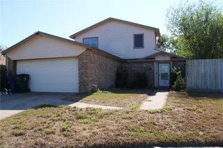 8105 Baylark Dr, Corpus Christi, TX 78412