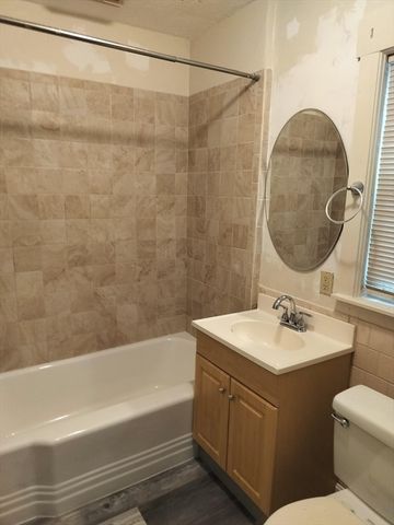 462 Lincoln St 1, Marlborough, MA 01752