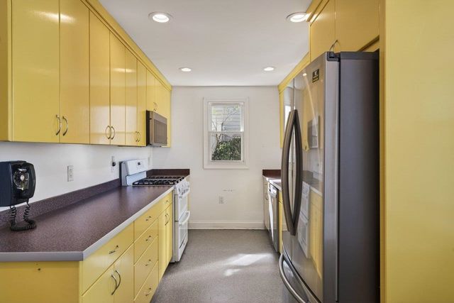 422 MECHANIC ST, Luray, VA 22835