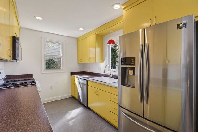 422 MECHANIC ST, Luray, VA 22835