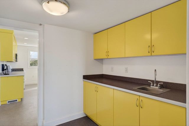 422 MECHANIC ST, Luray, VA 22835