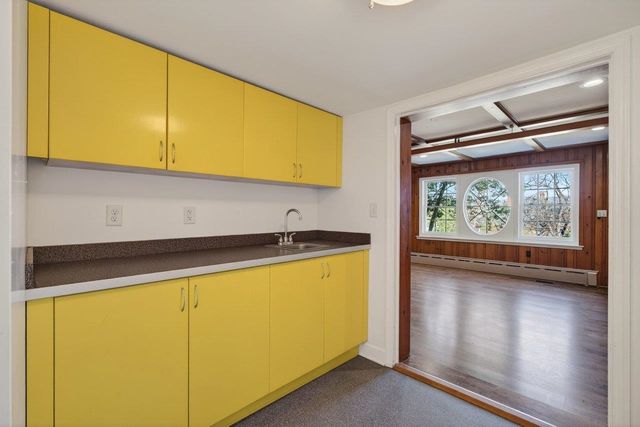 422 MECHANIC ST, Luray, VA 22835