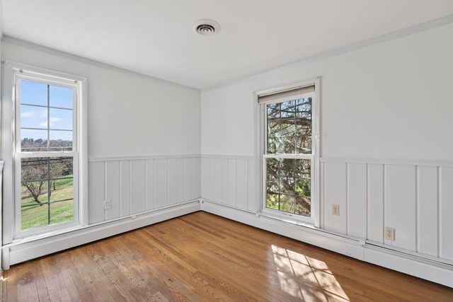 422 MECHANIC ST, Luray, VA 22835