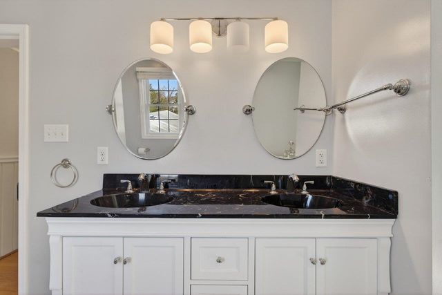 422 MECHANIC ST, Luray, VA 22835