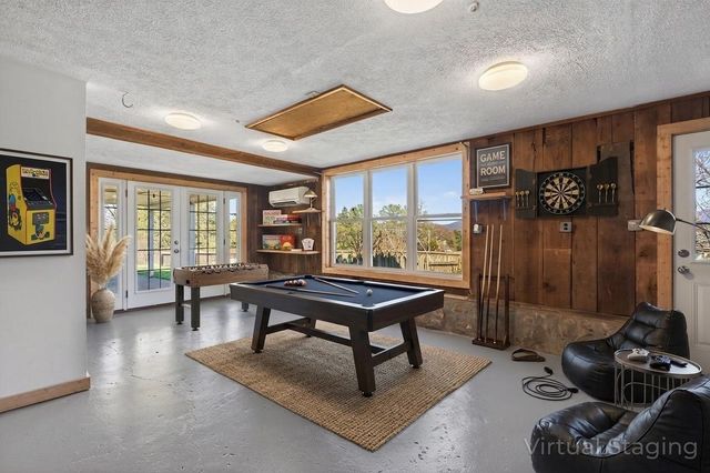 422 MECHANIC ST, Luray, VA 22835