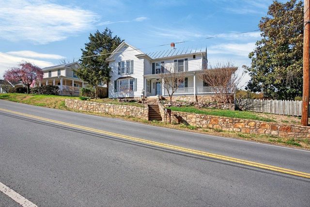 422 MECHANIC ST, Luray, VA 22835