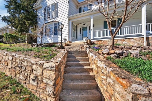 422 MECHANIC ST, Luray, VA 22835