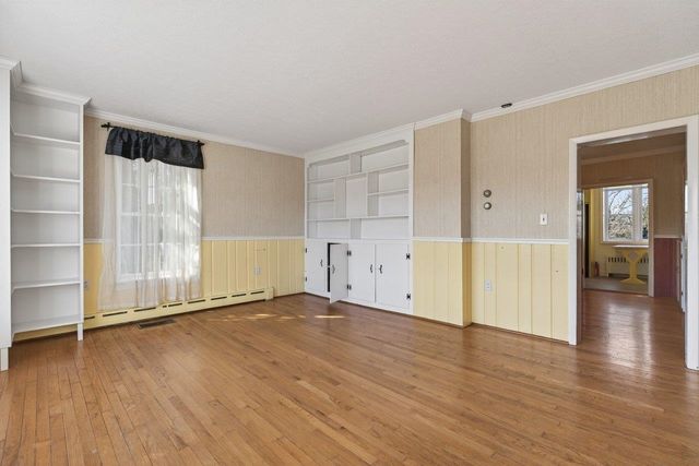 422 MECHANIC ST, Luray, VA 22835