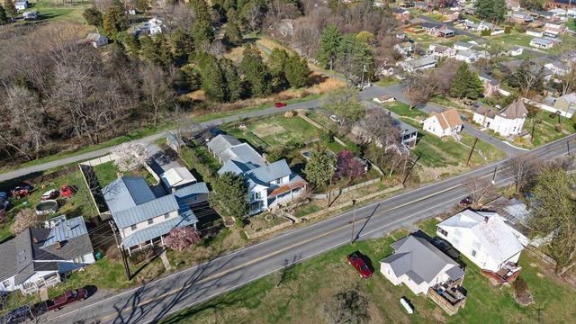 422 MECHANIC ST, Luray, VA 22835