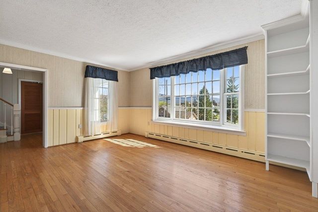 422 MECHANIC ST, Luray, VA 22835