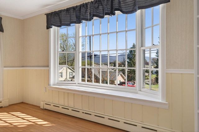 422 MECHANIC ST, Luray, VA 22835