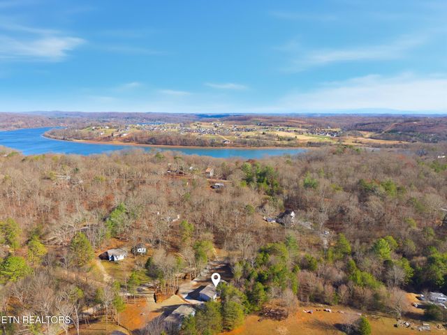 780 Little Dogwood Rd, Kingston, TN 37763