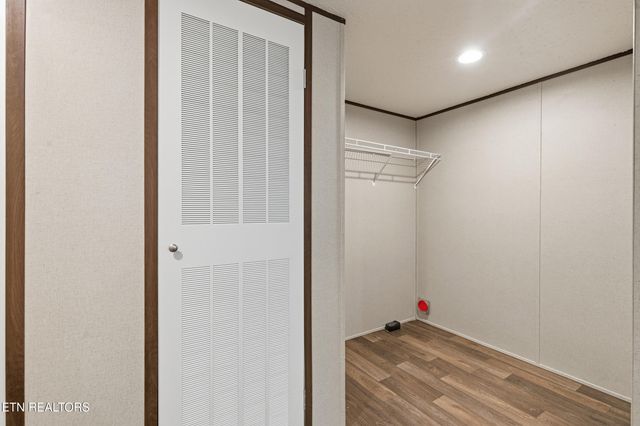 780 Little Dogwood Rd, Kingston, TN 37763