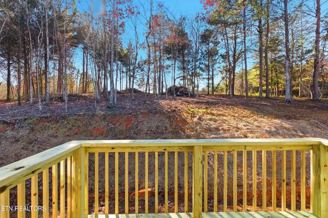 780 Little Dogwood Rd, Kingston, TN 37763