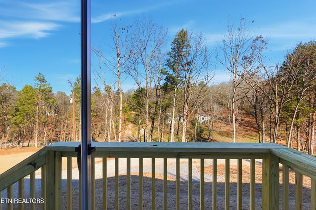 780 Little Dogwood Rd, Kingston, TN 37763