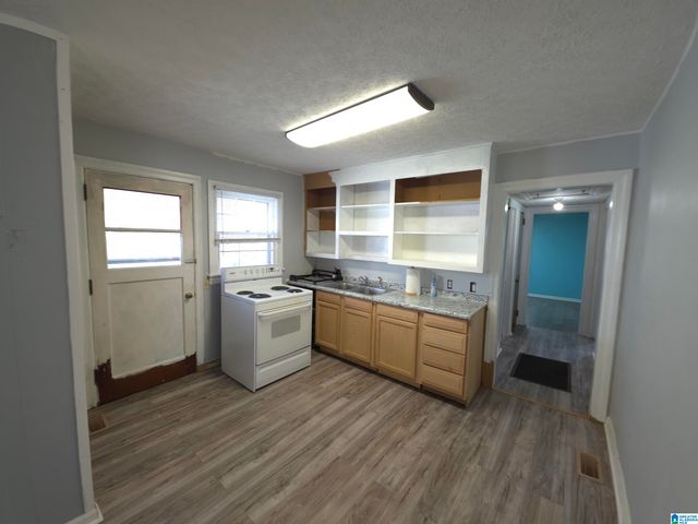 533 LEAHY CIRCLE, Talladega, AL 35160