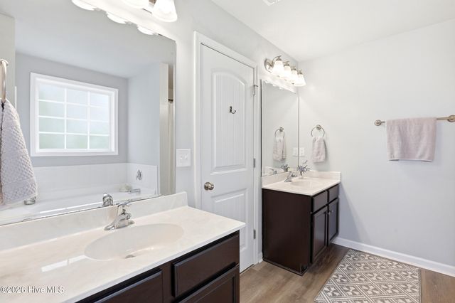 352 St Kitts Way, Winnabow, NC 28479