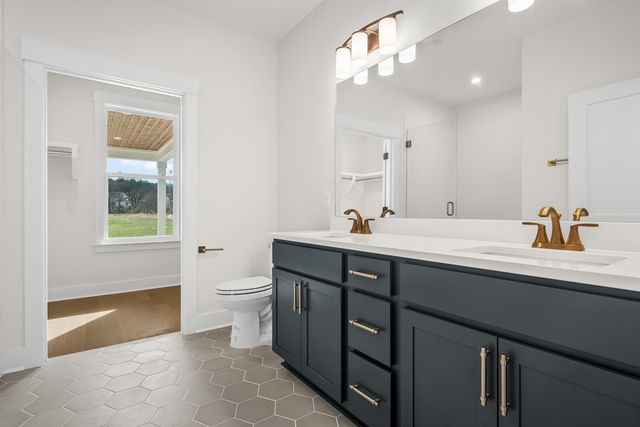 2060 Conductor Ln, Thompsons Station, TN 37179