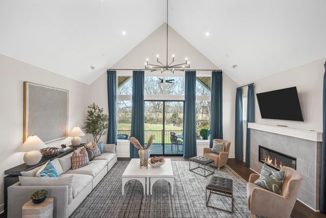 2060 Conductor Ln, Thompsons Station, TN 37179