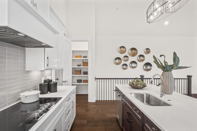 2060 Conductor Ln, Thompsons Station, TN 37179