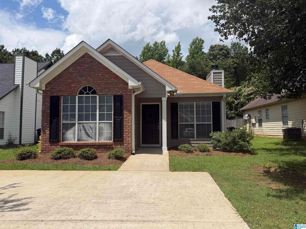 156 CARRINGTON LANE, Calera, AL 35040