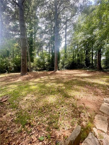1537 Sagewood Circle, Stone Mountain, GA 30083