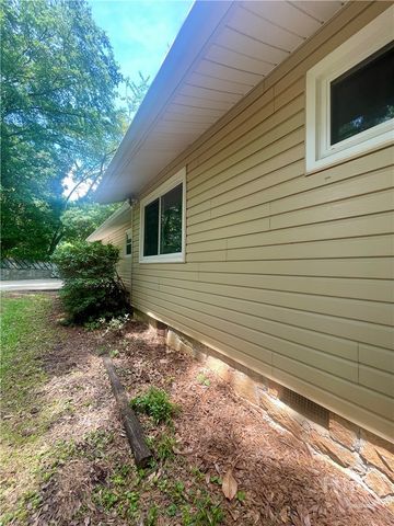 1537 Sagewood Circle, Stone Mountain, GA 30083