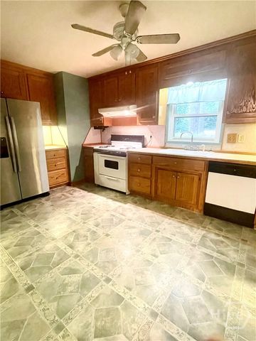 1537 Sagewood Circle, Stone Mountain, GA 30083