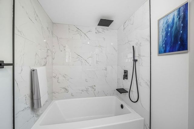 12549 S Tripp Avenue, Alsip, IL 60803