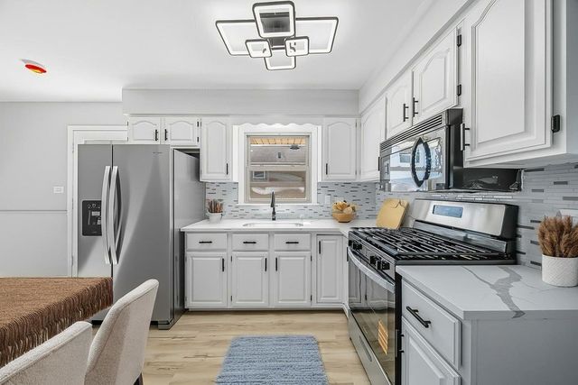 12549 S Tripp Avenue, Alsip, IL 60803