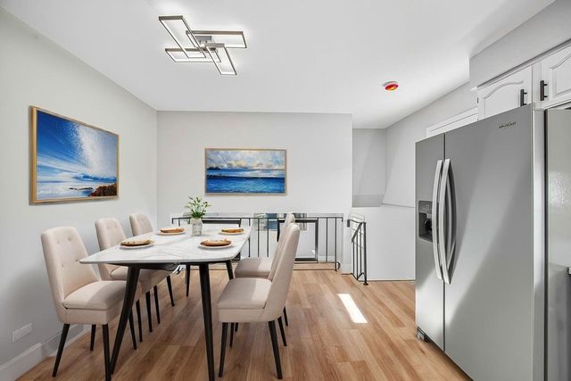 12549 S Tripp Avenue, Alsip, IL 60803