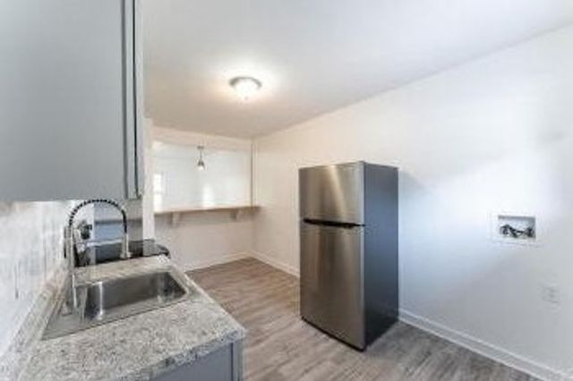 922 Morrow Rd Apt 2, Nashville, TN 37209