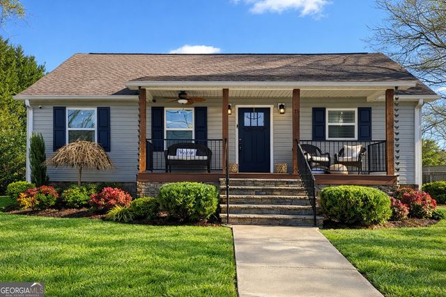 15 Taylor Street, Summerville, GA 30747