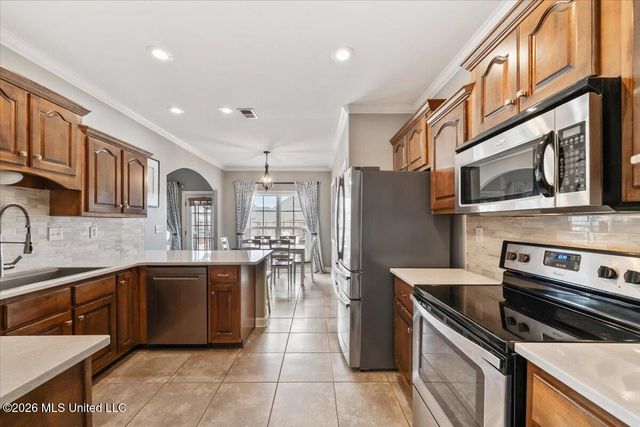 2910 Malabar Place, Southaven, MS 38672