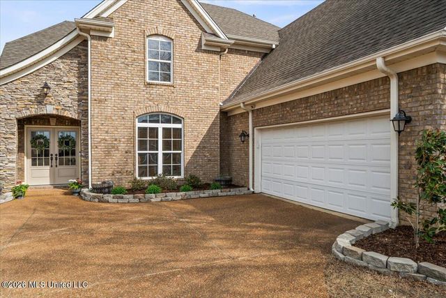 2910 Malabar Place, Southaven, MS 38672