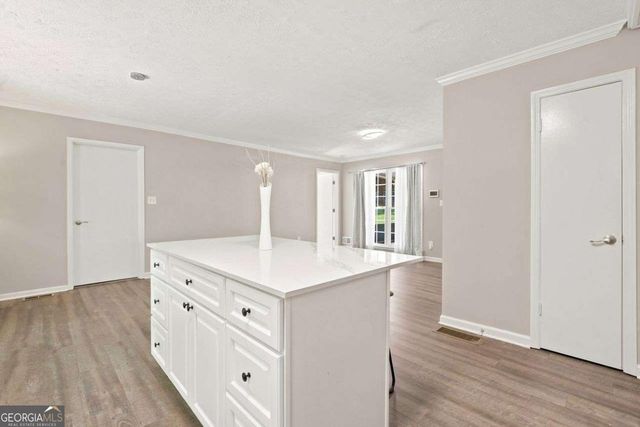 1013 Shady Lane NW, Kennesaw, GA 30152